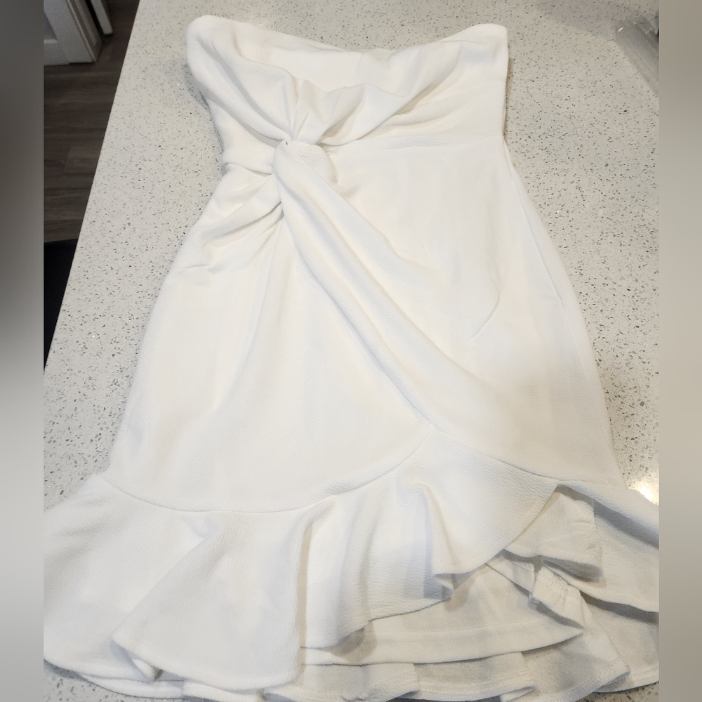 SELFIE LESLIE PROM QUEEN BANDEAU MINI DRESS WHITE - Picture 11 of 14